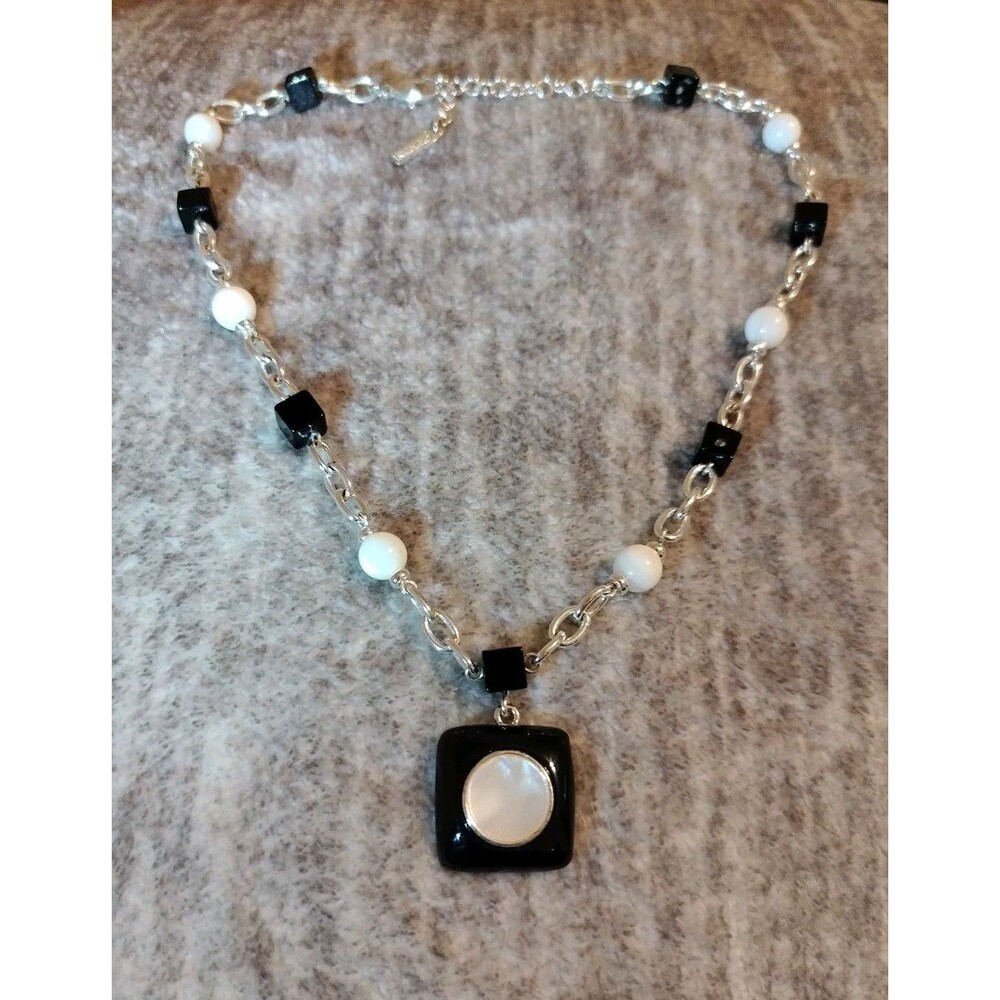 Signed Napier Black And White Glass Necklace Silver Tone 18in Chain Geometric